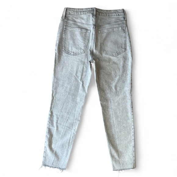 Old Navy Gray Women's High Rise Straight Jeans - Picture 7 of 9